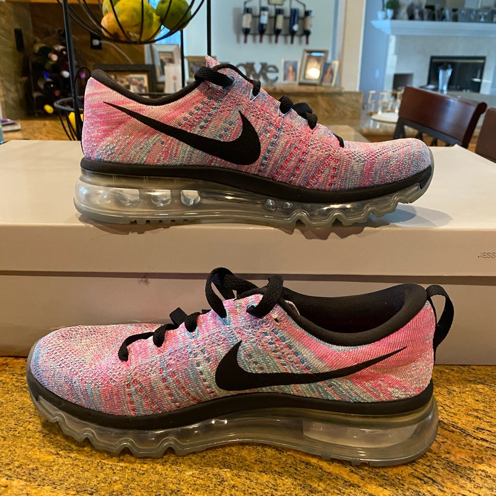 Nike Flyknit Airmax  size 7.5